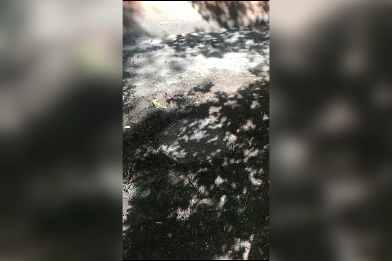 После публикации Урал56.Ру коммунальщики Орска не только откачали воду из колодца, но и установили крышку