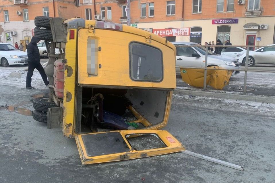 Фото УМВД с места аварии