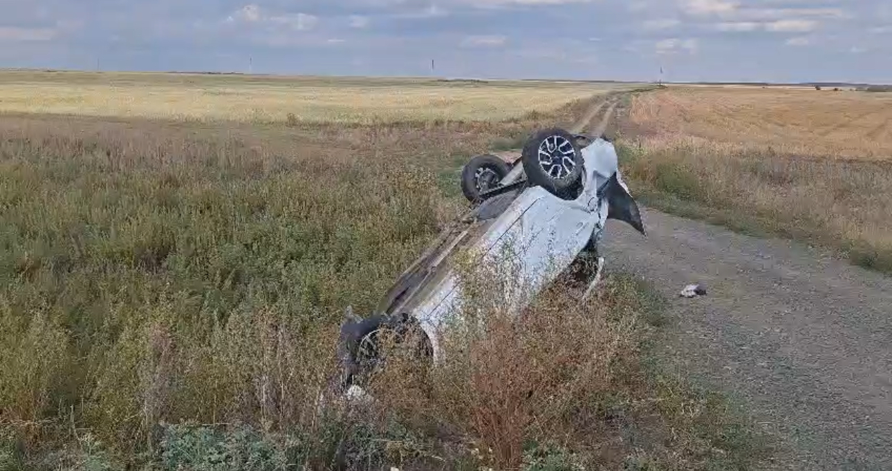 ДТП в Новоорском районе. Стоп-кадр из видео УМВД 
