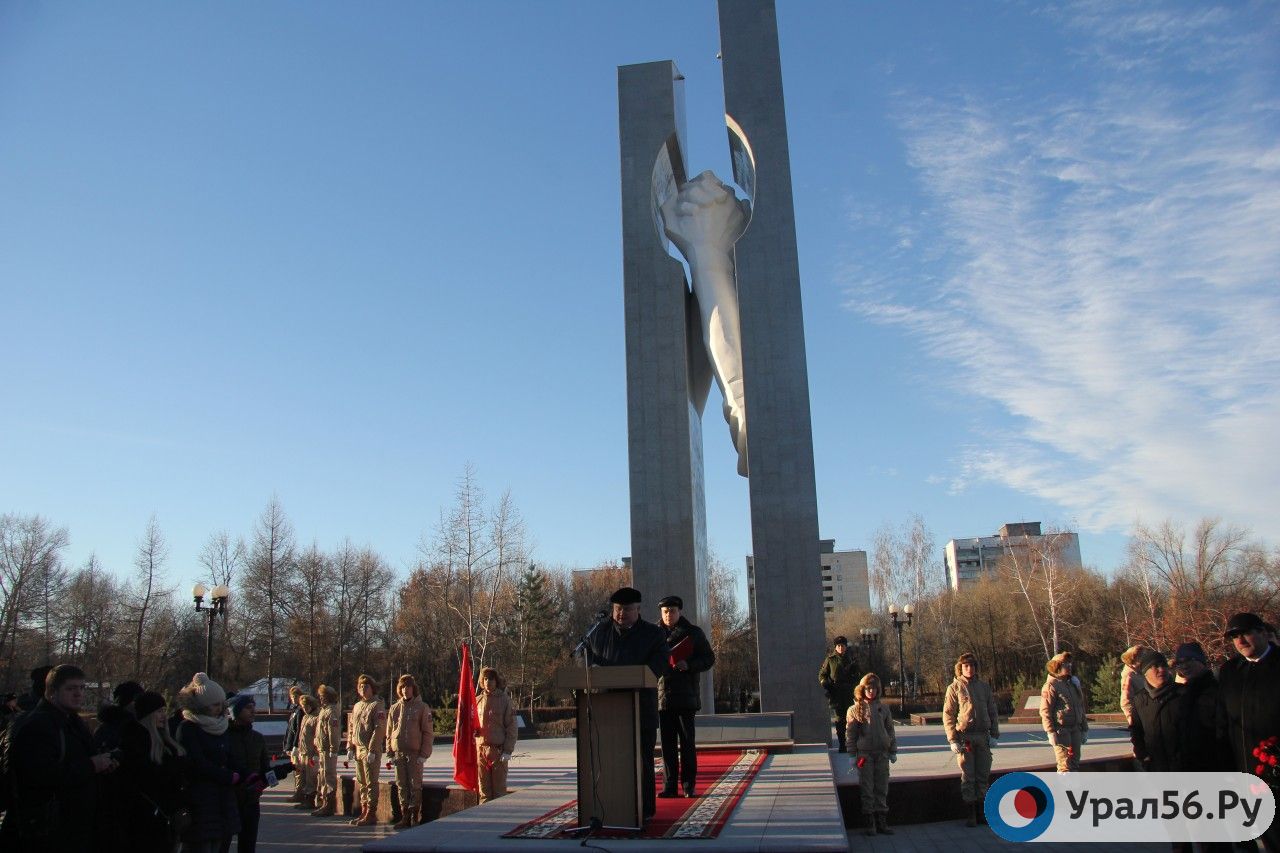 В Оренбурге после реконструкции открылся памятник Воинам-интернационалистам