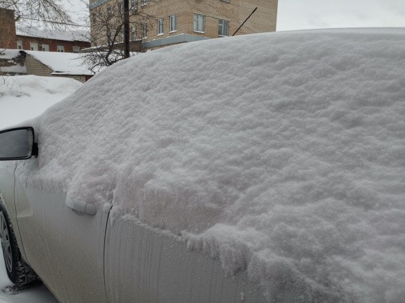 Ночью на Оренбург обрушился снегопад
