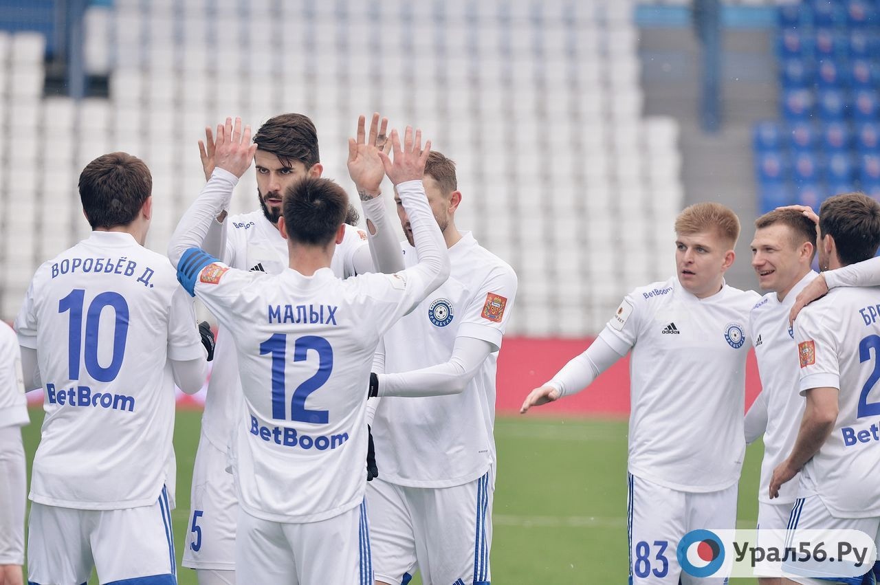 Футболисты ФК «Оренбург»