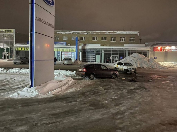 В Оренбурге в ДТП на улице Монтажников погиб водитель иномарки 