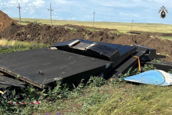 Железобетонные плиты насмерть задавили двоих водителей на стройке в Оренбургской области. Возбуждено уголовное дело