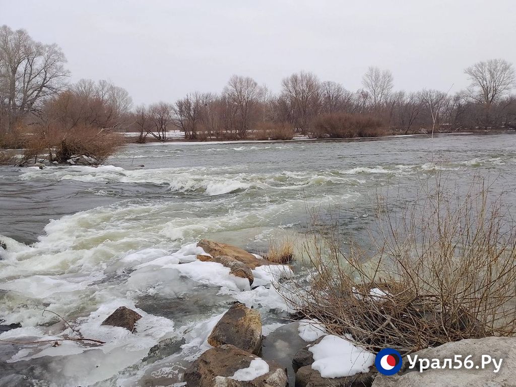 Река Урал в Орске, архив 