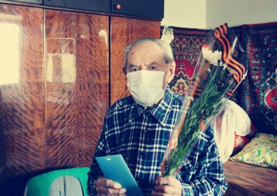 В Оренбургской области 101-летний ветеран привился от коронавируса 