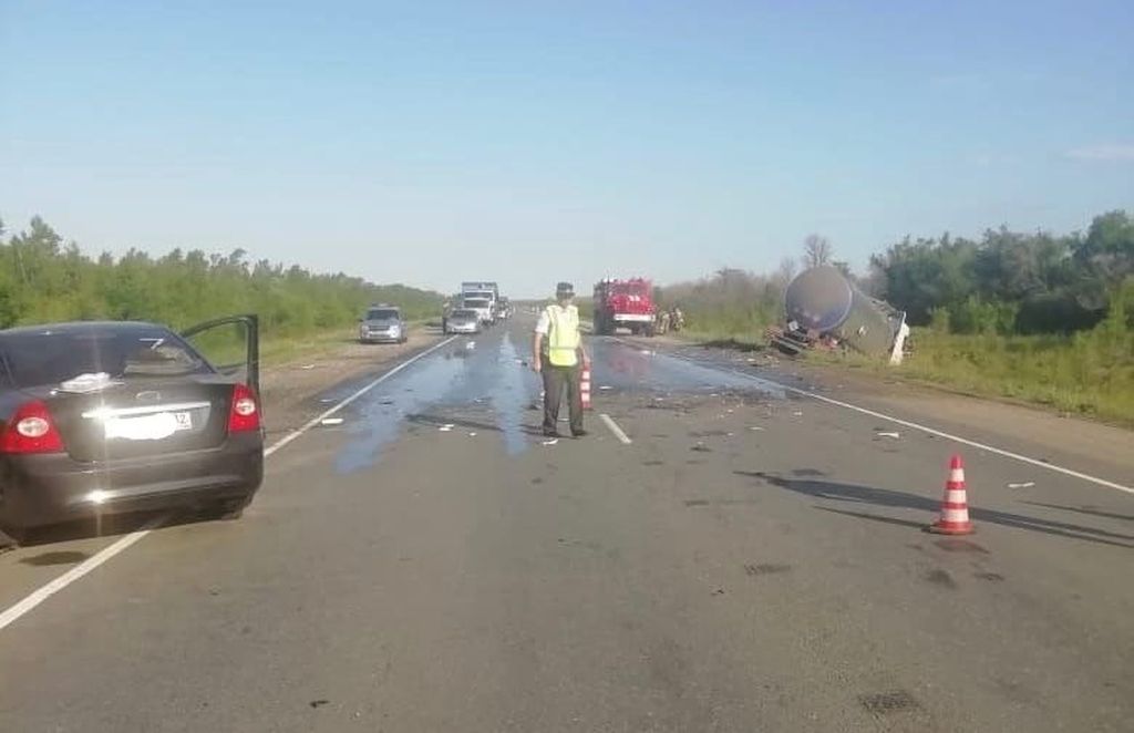 ДТП вблизи седа Покровка. Фото: УМВД России по Оренбургской области