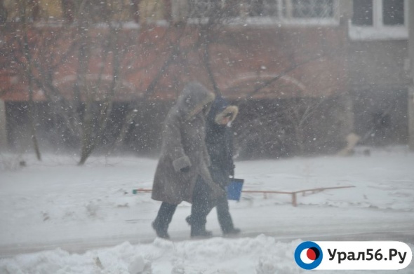 Снег и ветер: В Оренбургской области ухудшается погода