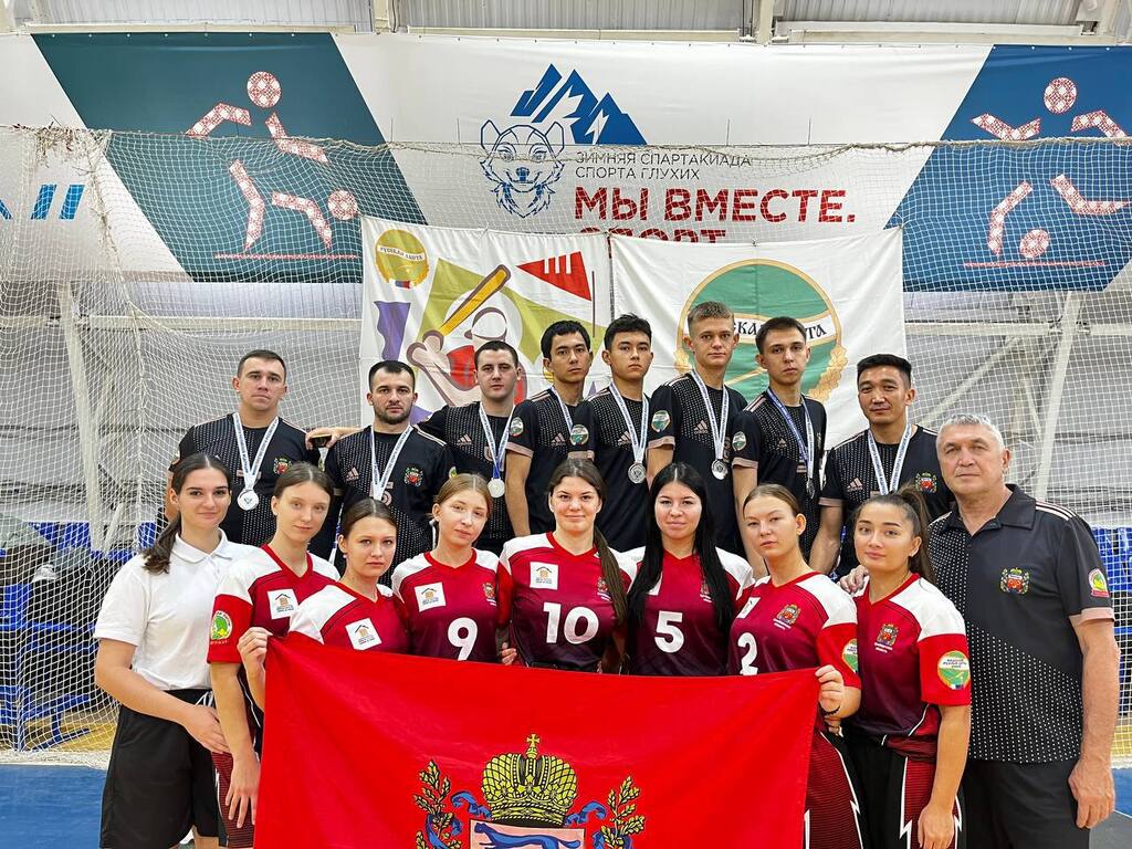 Оренбуржцы взяли серебро на Кубке России по мини-лапте. Фото: министерство спорта области