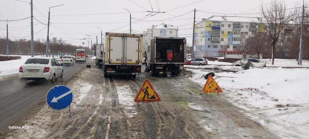 Ликвидация последствий коммунальной аварии. Фото: Пресс-служба Группы Т Плюс в Оренбургской области