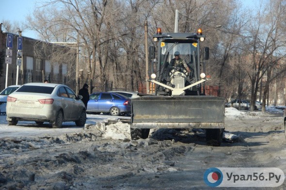 Подрядчик по очистке дорог Орска зимой за 3 месяца потратит почти 6,5 млн рублей на дизель и бензин