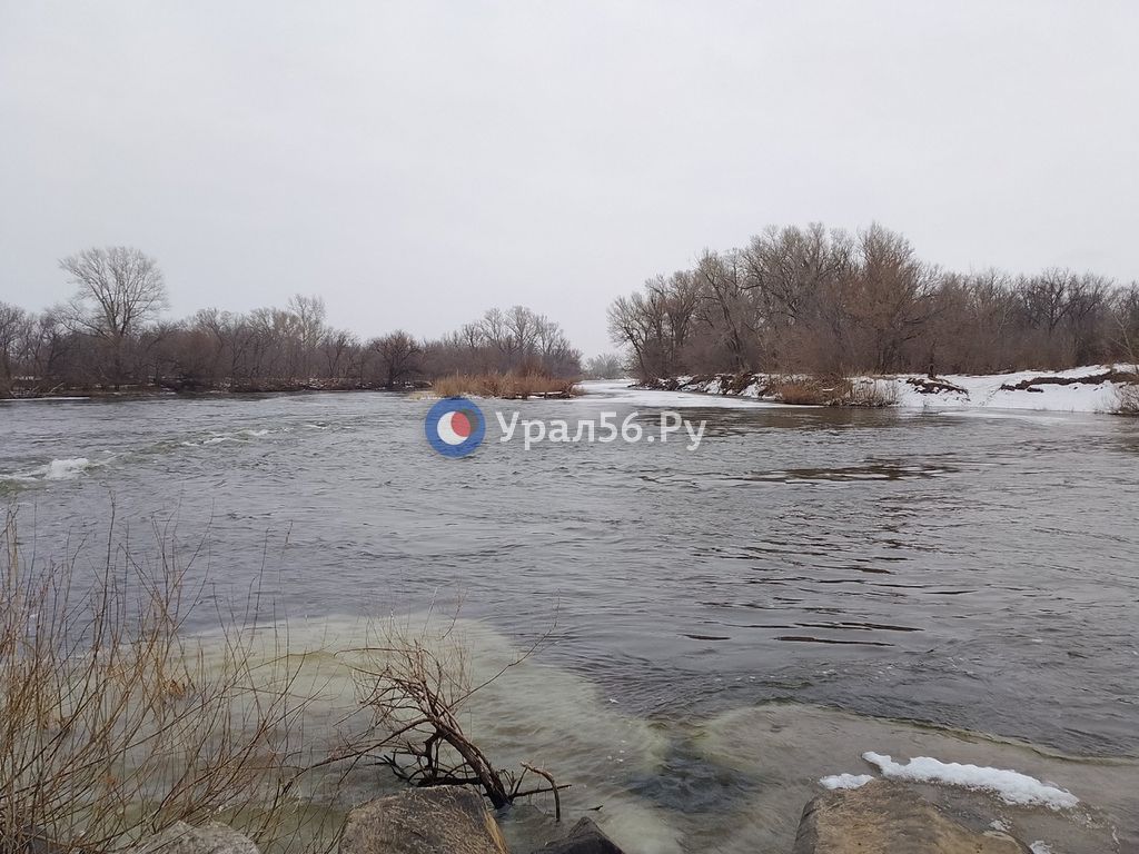 Река Урал в районе Орска, 02.02.2025