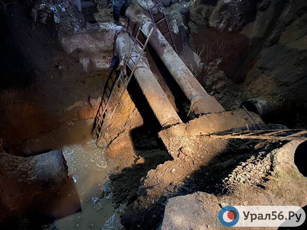 Коммунальные сети (фото из архива)