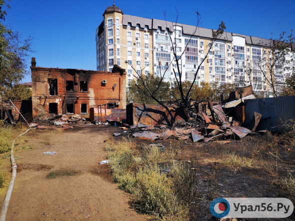 «Никаких «человейников» там не будет»: Сергей Салмин рассказал о судьбе сгоревшего квартала в центре Оренбурга