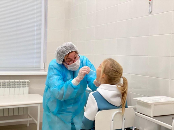 В Оренбурге школьников начали проверять на коронавирус