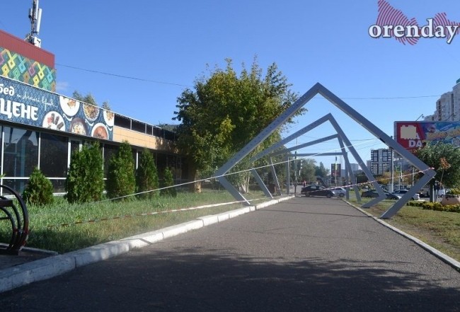 Арт-объект на Чкалова