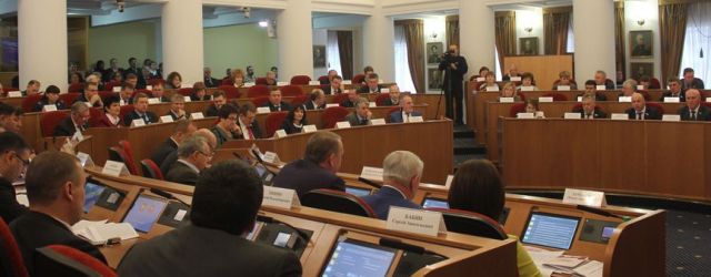 Сколько заработали депутаты Законодательного Собрания в 2017 году?