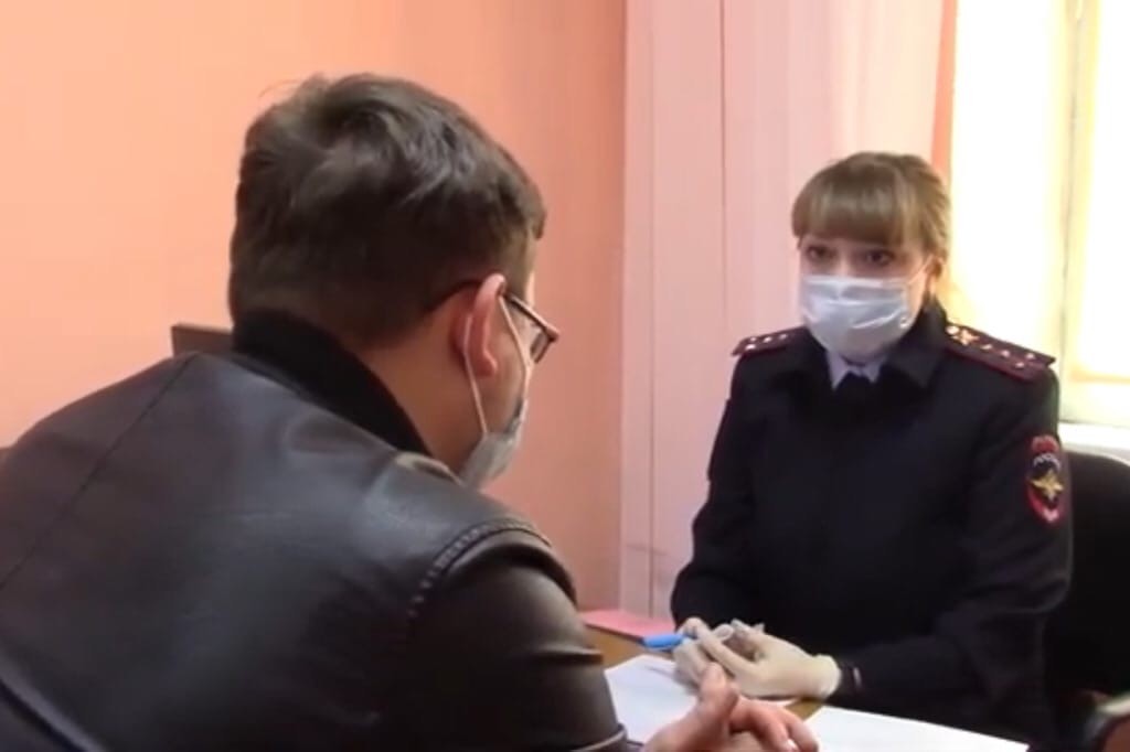 Создатель паблика и сотрудник полиции