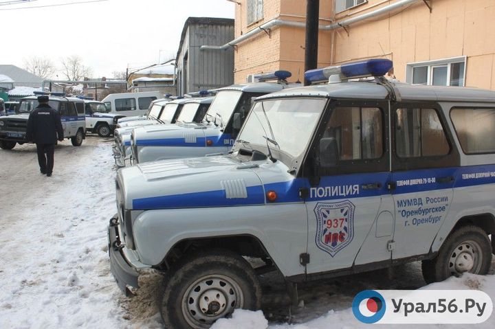 Полицейские машины, фото из архива