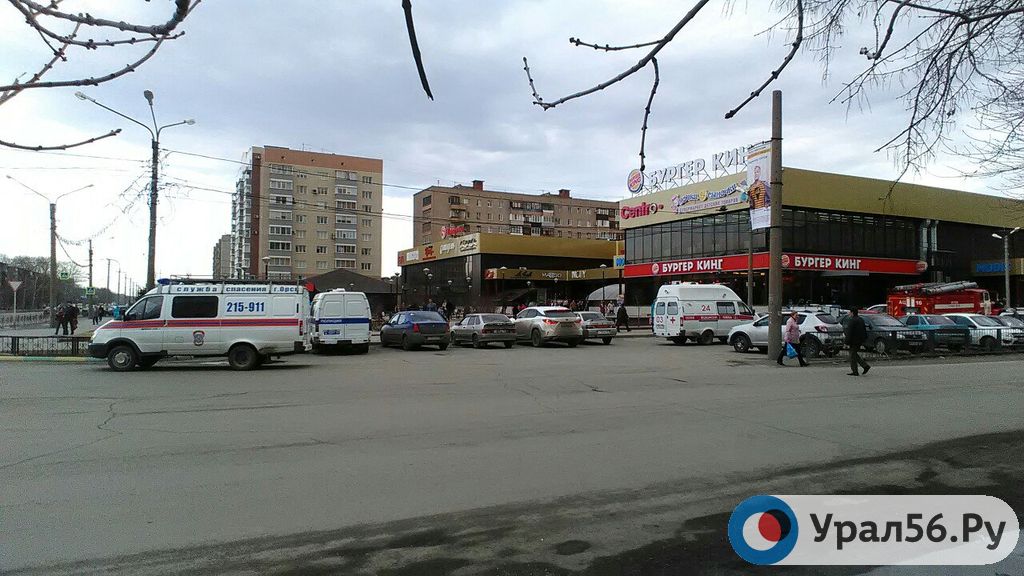 Площадь Васнецова в Орске