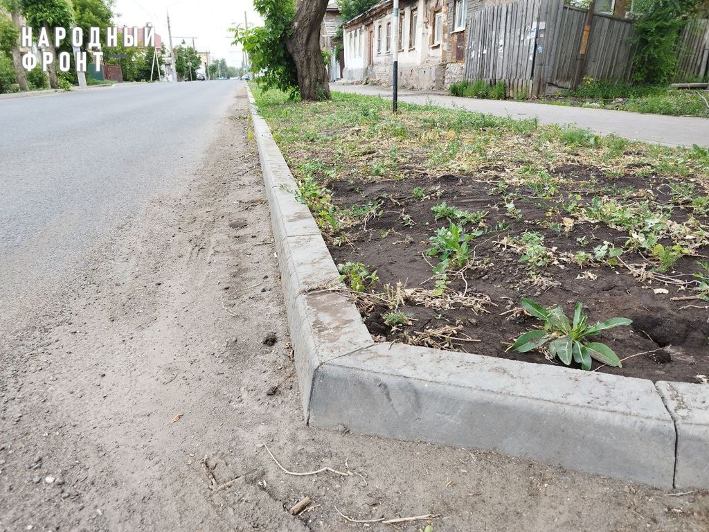 Грязные наносы на дорогах Оренбурга