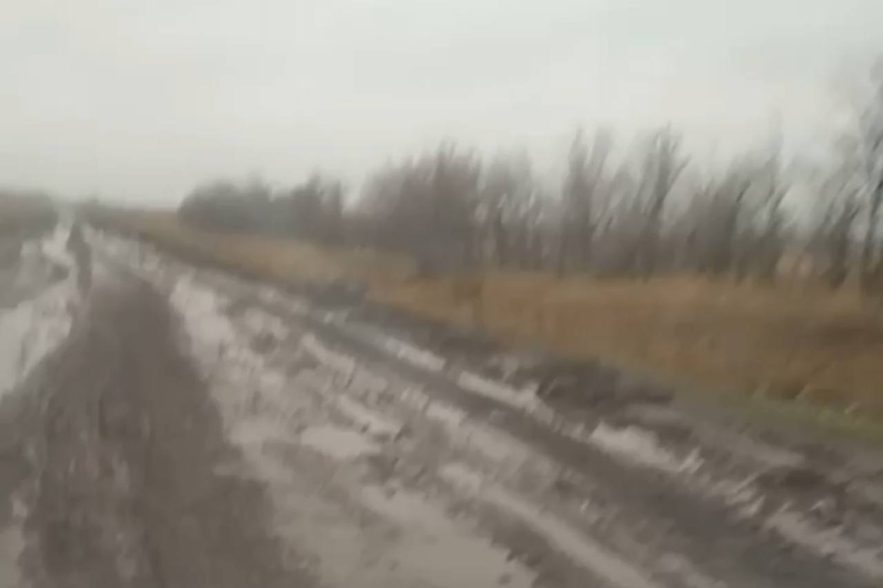 Дорога Яшкино-Свердловский. Стоп-кадр из видео очевидцев 