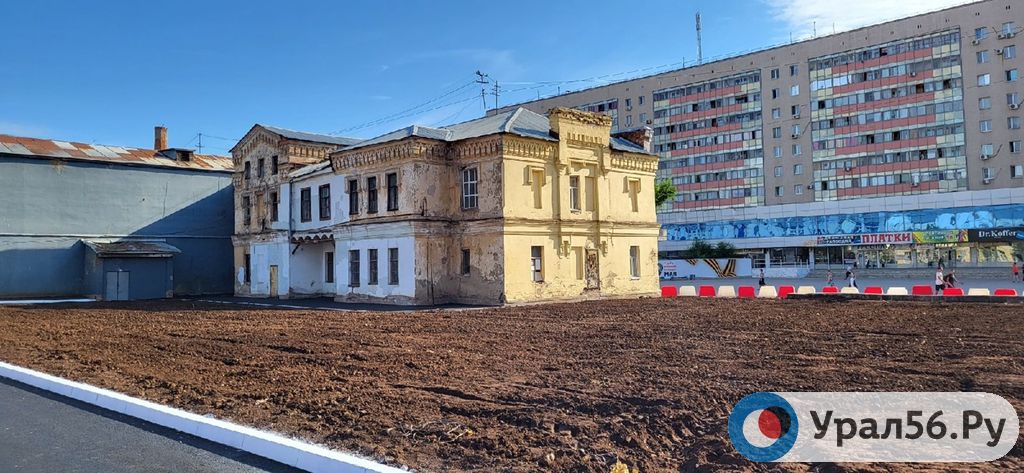 Закопанный котлован Атриума. Оренбург 26.07.2022
