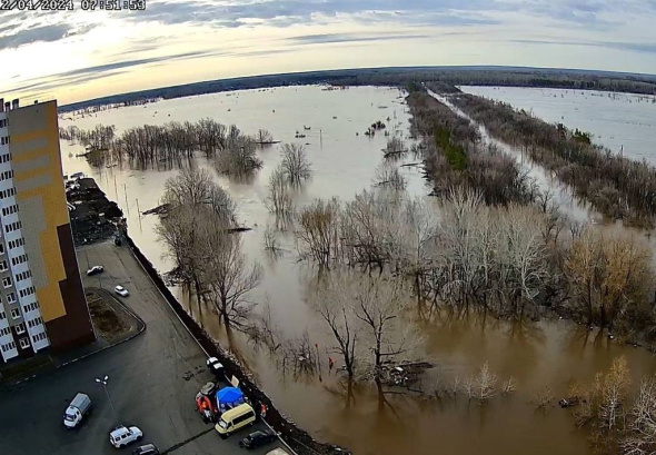 Официально: Более 427 589 кубометров воды откачали в Оренбургской области после наводнения