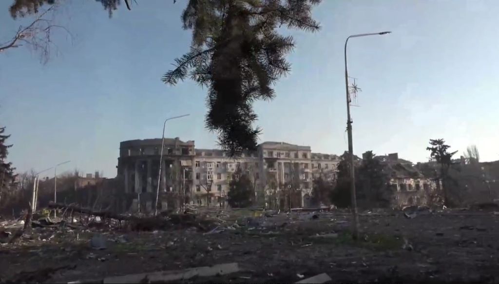 ВСУ подорвали здание администрации. Фото: Денис Пушилин