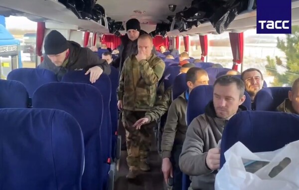 Вернувшиеся военнослужащие. Источник: ТАСС