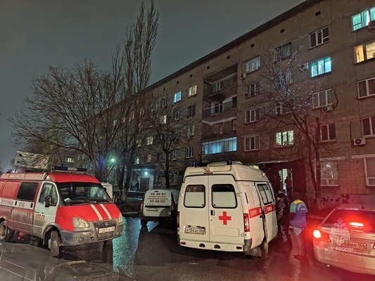 18 человек, из которых 4 — дети, спасли из горящей пятиэтажки в Оренбурге