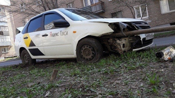 ДТП на Орлова в Оренбурге, фото: группа «Город Оренбург»