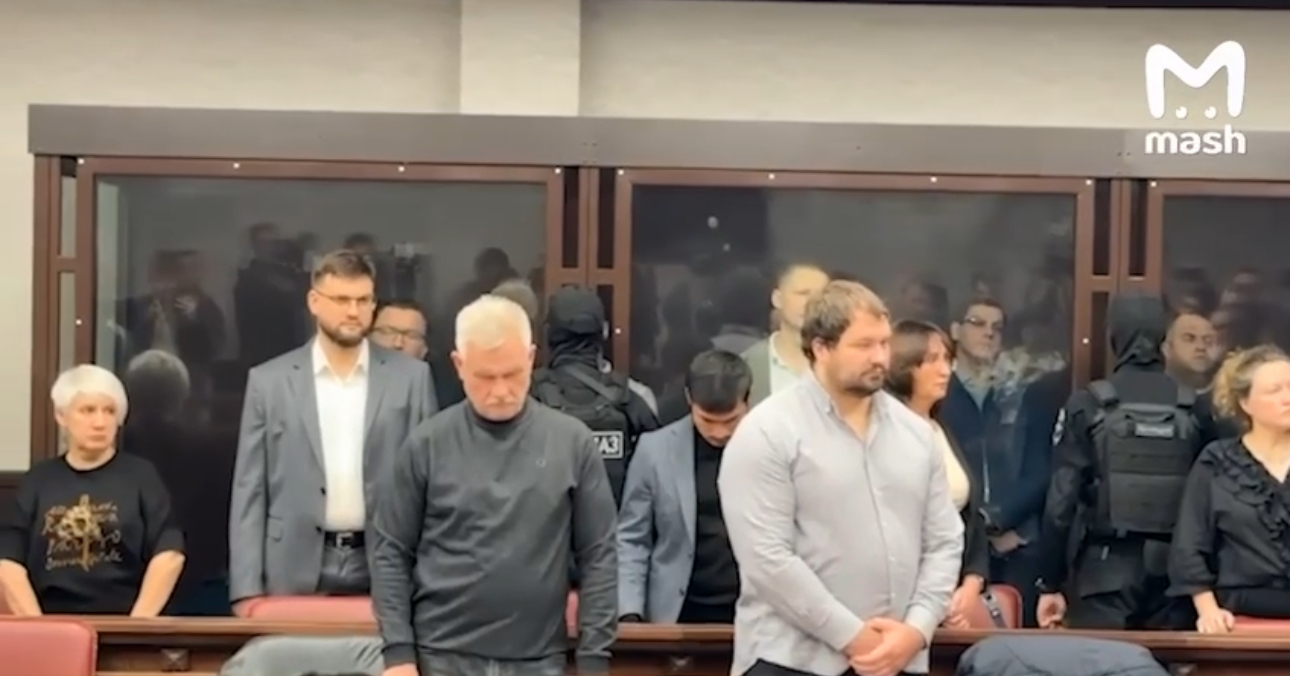 Оглашение приговора. Стоп-кадр из видео Mash