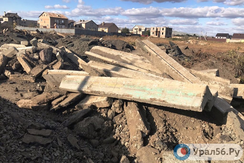 Несанкционированная свалка в частном секторе Орска