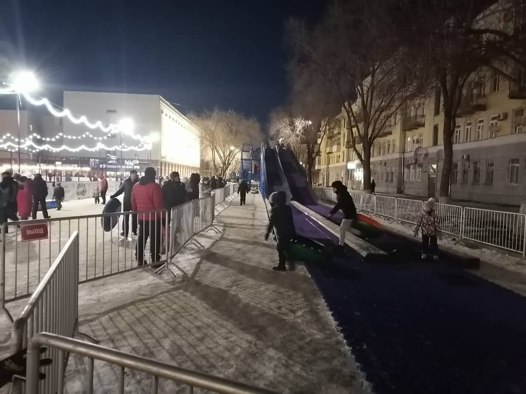 Горка на площади имени Ленина в Оренбурге, фото: администрация