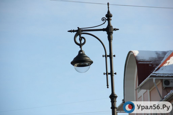 Мэрия ошибалась: жители многоквартирных домов в Оренбурге не должны были сами менять освещение