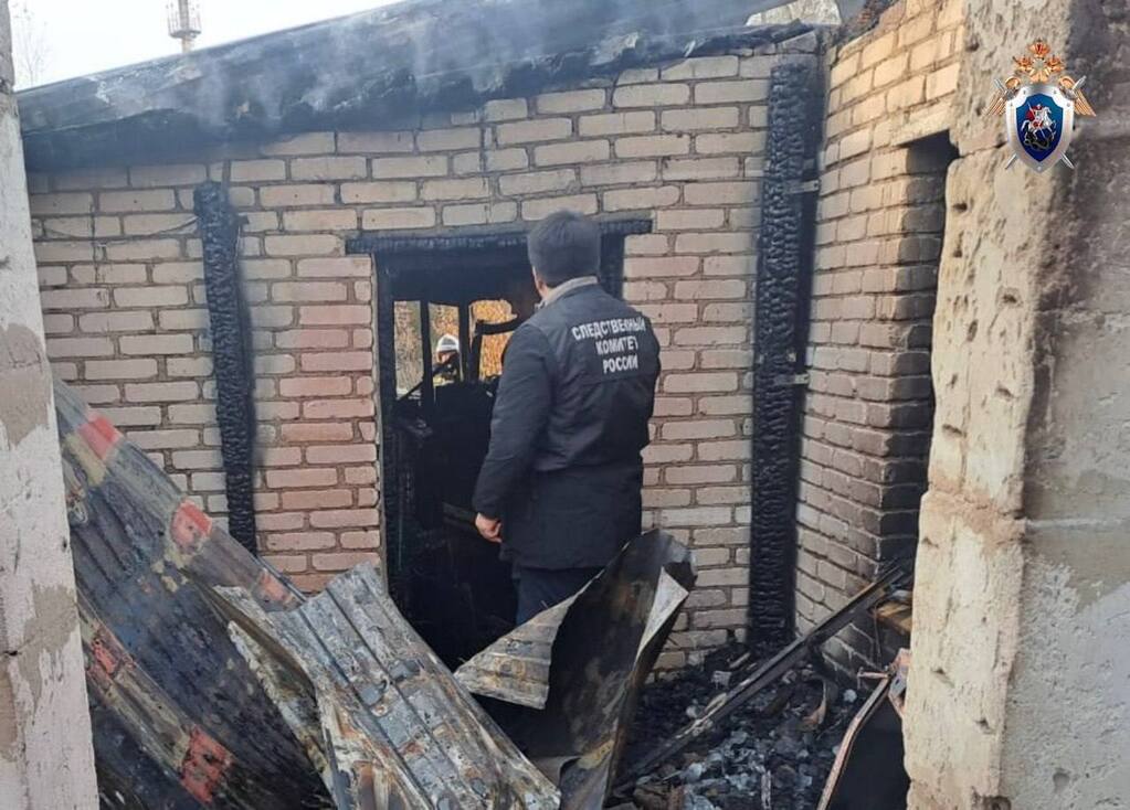 Двое детей 2 и 10 лет погибли на пожаре в Кувандыке