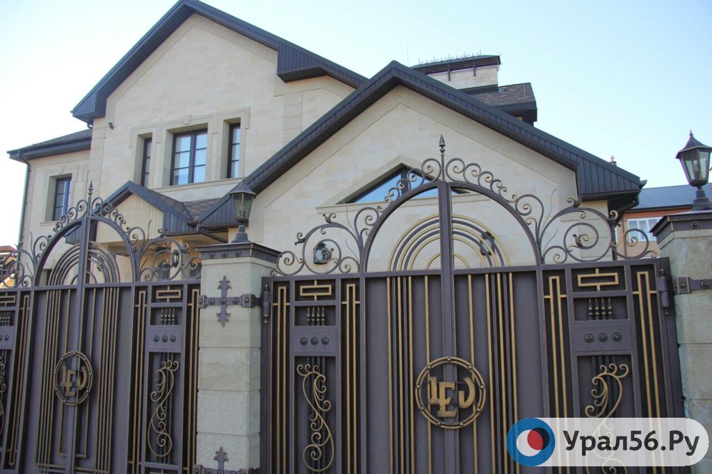 Конфискованный дом. Ранее в нем проживал Вячеслав Лабузов, строение принадлежит его дочери. Фото из архива