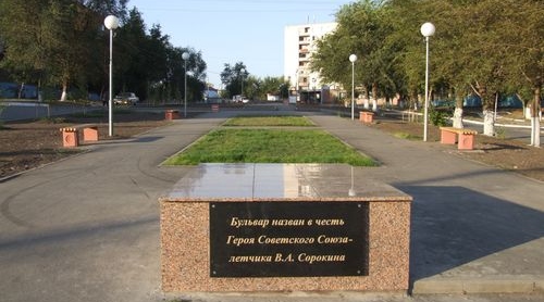 01.jpg 01.jpg