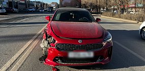 В Оренбурге после аварии девушка-водитель доставлена в больницу