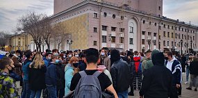 «Вот поднимается молодежь, и ее не остановишь этими репрессиями и ограничениями»: депутат Заксоба Оренбургской области о проведении акций протеста в регионе