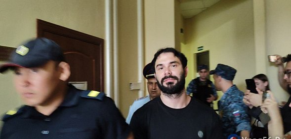 Дело Макаровых: Второй из братьев рассказал суду, из-за чего произошли конфликт и стрельба у отеля Hilton в Оренбурге