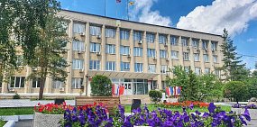 Здание администрации Медногорска. Источник: Минрег56 