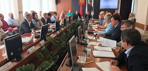 Награды, нормативы канализации и улицы: Какие решения приняли депутаты горсовета Орска на заключительном заседании?