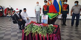 В Оренбурге сегодня простились с Героем России Раисом Мустафиным