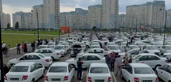 Машины, которые будут направлены в Оренбургскую область. Стоп-кадр из видео врио губернатора Оренбургской области 