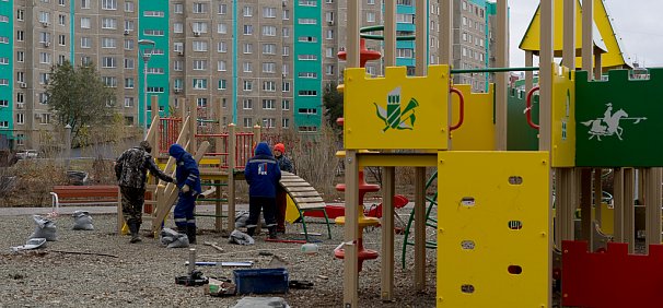 В Оренбурге не успели в срок завершить реконструкцию трех дворов из пяти