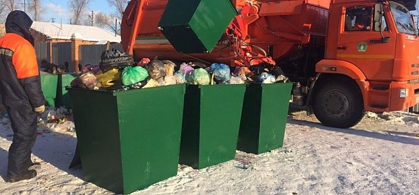 Уборка мусора в Орске на улице Краснофлотской, 03.01.2019