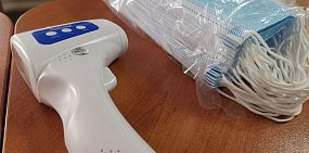 Эксперт: тканевые многоразовые маски не защищают от коронавируса и вызывают проблемы с кожей