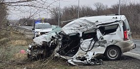 Легковой автомобиль на месте происшествия 